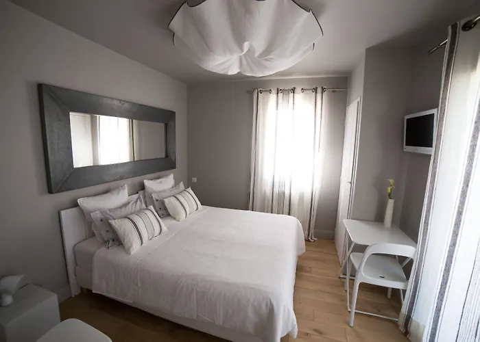 Chambre D'hotes Arima Gæstehus 3*